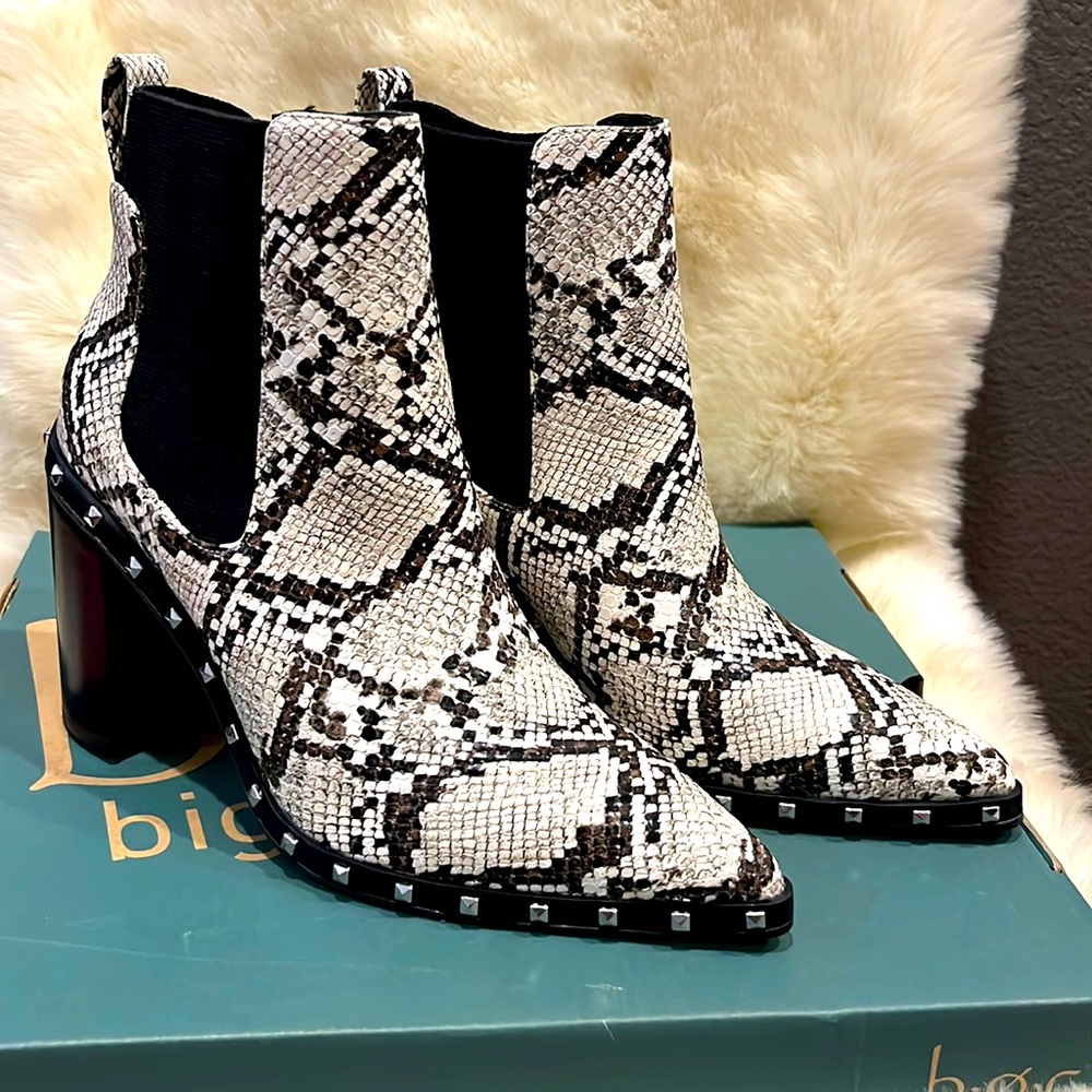 New Charles David Snake Boot - image 1
